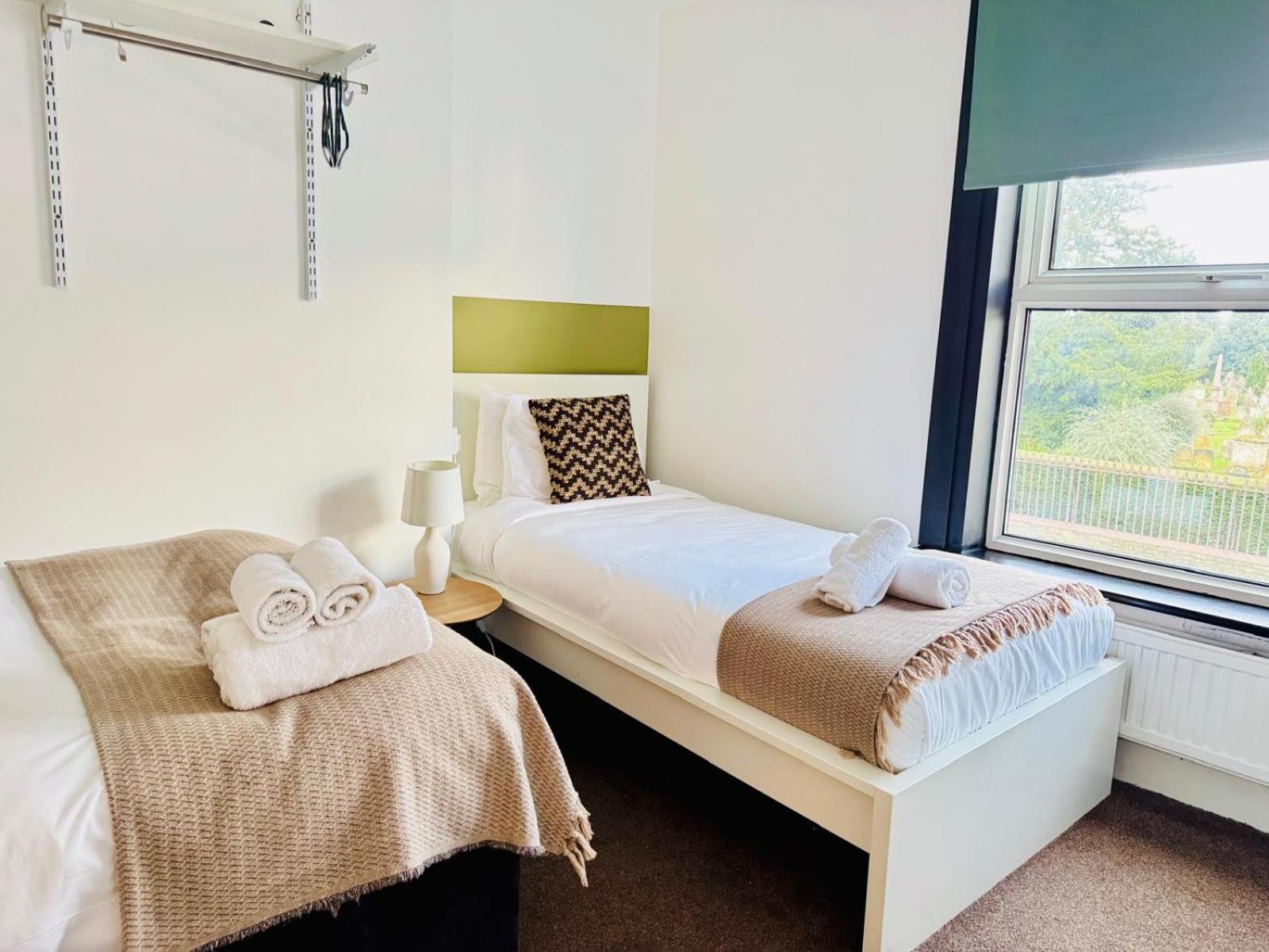 Lovely Dog Friendly, 3 Bed Home Sleeps 8, With Parking & Fenced Garden Work Contractor Leisure, Jasper CBG Buitenkant foto