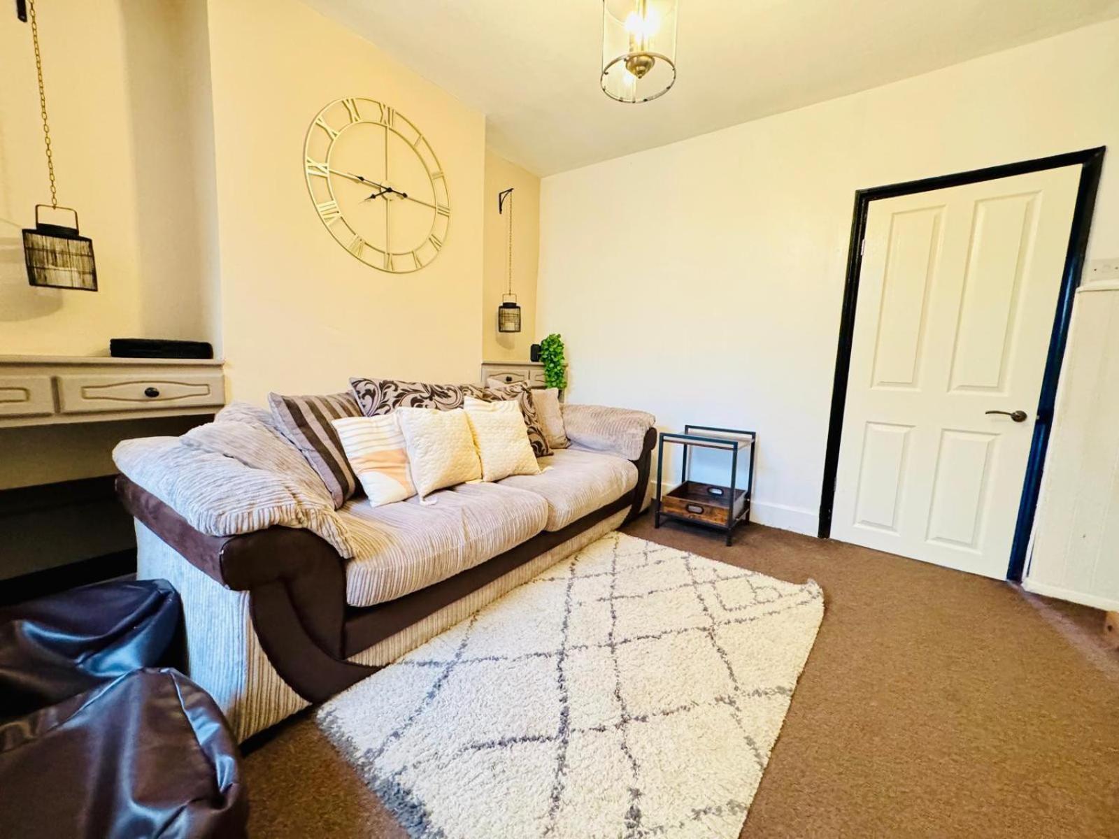 Lovely Dog Friendly, 3 Bed Home Sleeps 8, With Parking & Fenced Garden Work Contractor Leisure, Jasper CBG Buitenkant foto