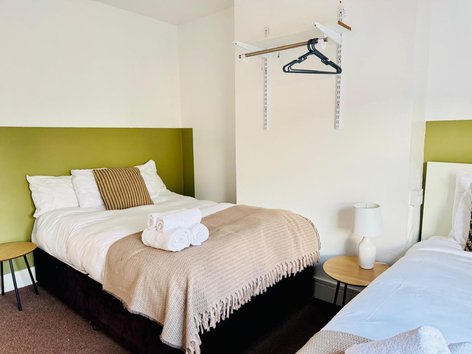 Lovely Dog Friendly, 3 Bed Home Sleeps 8, With Parking & Fenced Garden Work Contractor Leisure, Jasper CBG Buitenkant foto